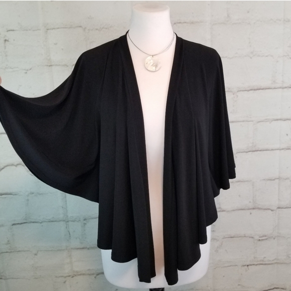 Tradition XL Black Open-Front Batwing Sleeve Shrug - Picture 2 of 6